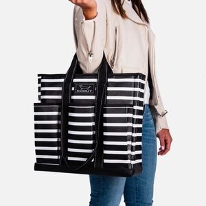 NWT Scout Bags Pocket Rocket Tote Bag Fleetwood Black Striped Zip Top GIFT